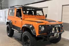 Oscar-Toga-Land-Rover-Defender-90-Orange-11