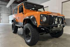 Oscar-Toga-Land-Rover-Defender-90-Orange-13