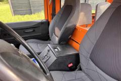 Oscar-Toga-Land-Rover-Defender-90-Orange-31
