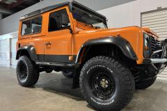 Oscar-Toga-Land-Rover-Defender-90-Orange-36