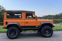 Oscar-Toga-Land-Rover-Defender-90-Orange-42