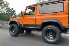 Oscar-Toga-Land-Rover-Defender-90-Orange-47