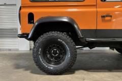 Oscar-Toga-Land-Rover-Defender-90-Orange-53