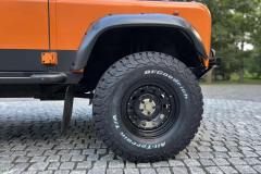 Oscar-Toga-Land-Rover-Defender-90-Orange-58